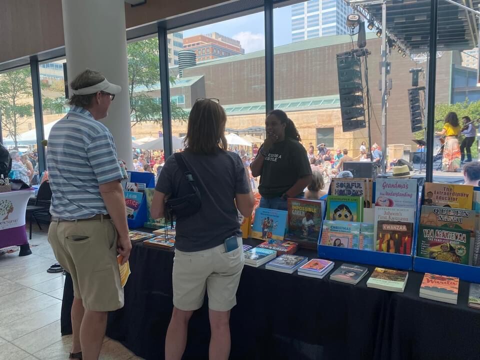 The Author’s Ultimate Guide to Tabling Events: Sell More, Network ...